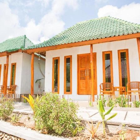 Kubu Reot Taman Asri Villa Batumadeg Bagian luar foto