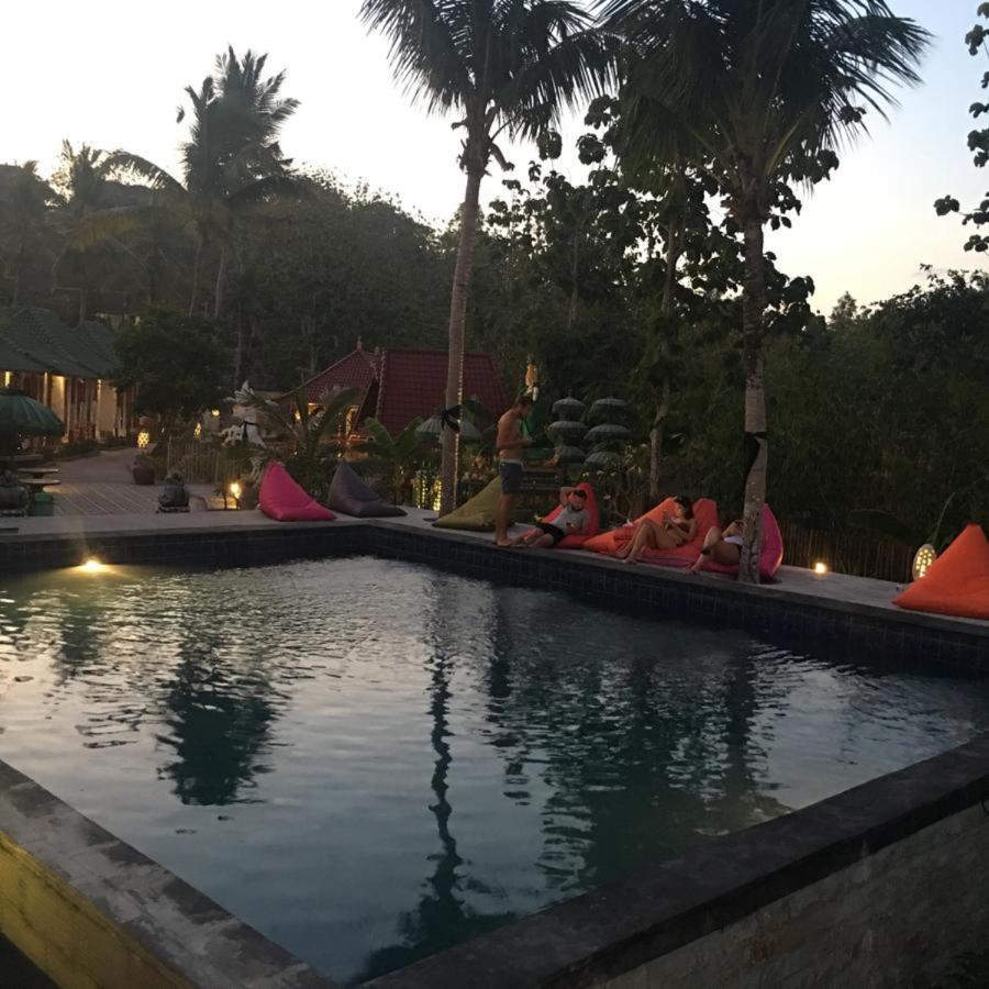 Kubu Reot Taman Asri Villa Batumadeg Bagian luar foto