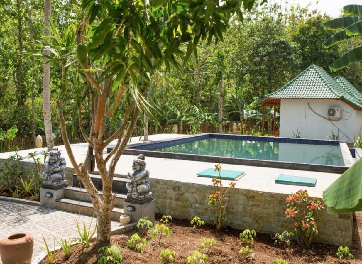 Kubu Reot Taman Asri Villa Batumadeg Bagian luar foto
